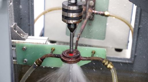 宏创高频:精准掌控不锈钢淬火工艺,锻造工业“硬”实力(图1) 宏创高频:精准掌控不锈钢淬火工艺,锻造工业“硬”实力(图1)